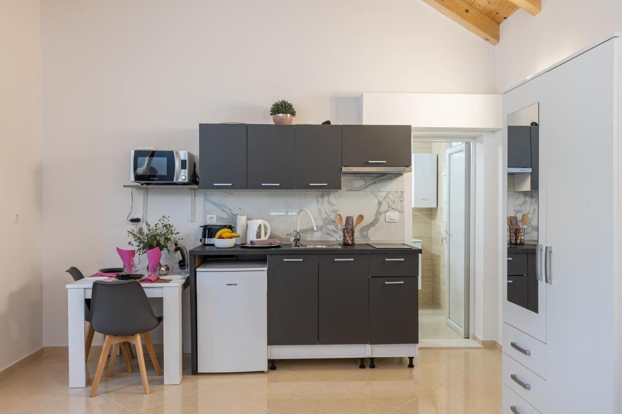 Apartments Roza Млини Екстер'єр фото