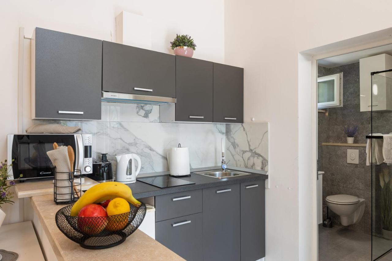 Apartments Roza Млини Екстер'єр фото